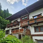 Haus Waldesruh 公寓