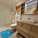 Haus Waldesruh 公寓 施图拜河谷新施蒂夫特