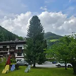 公寓 Haus Waldesruh 施图拜河谷新施蒂夫特