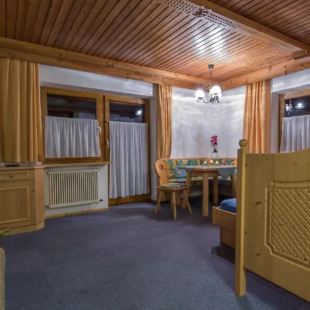 Haus Waldesruh * Нойштифт-им-Штубайталь