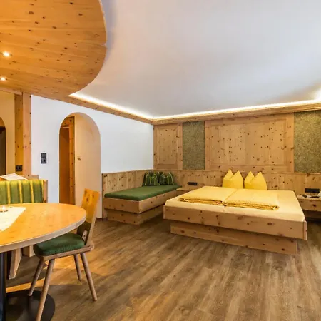 Haus Waldesruh Апартаменты *