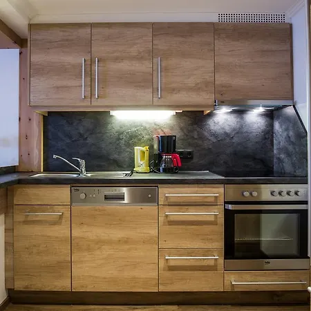 Haus Waldesruh * Нойштифт-им-Штубайталь