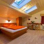 Haus Waldesruh * ניוסטיפט אים סטובאיטל