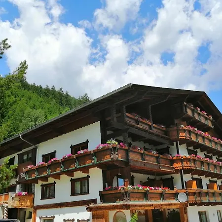 Haus Waldesruh דירה *